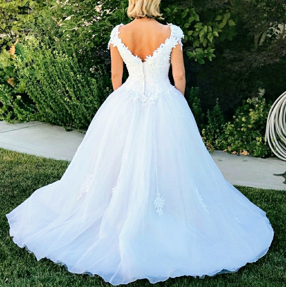 Wedding dress